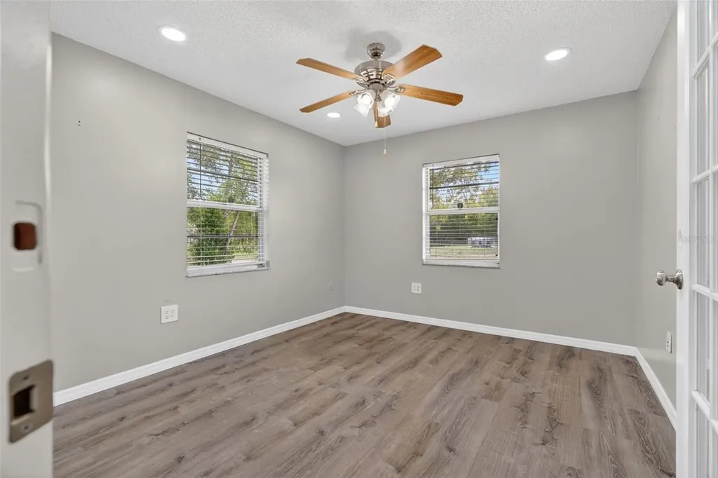 1492 Mariner Boulevard Spring Hill FL 34609
