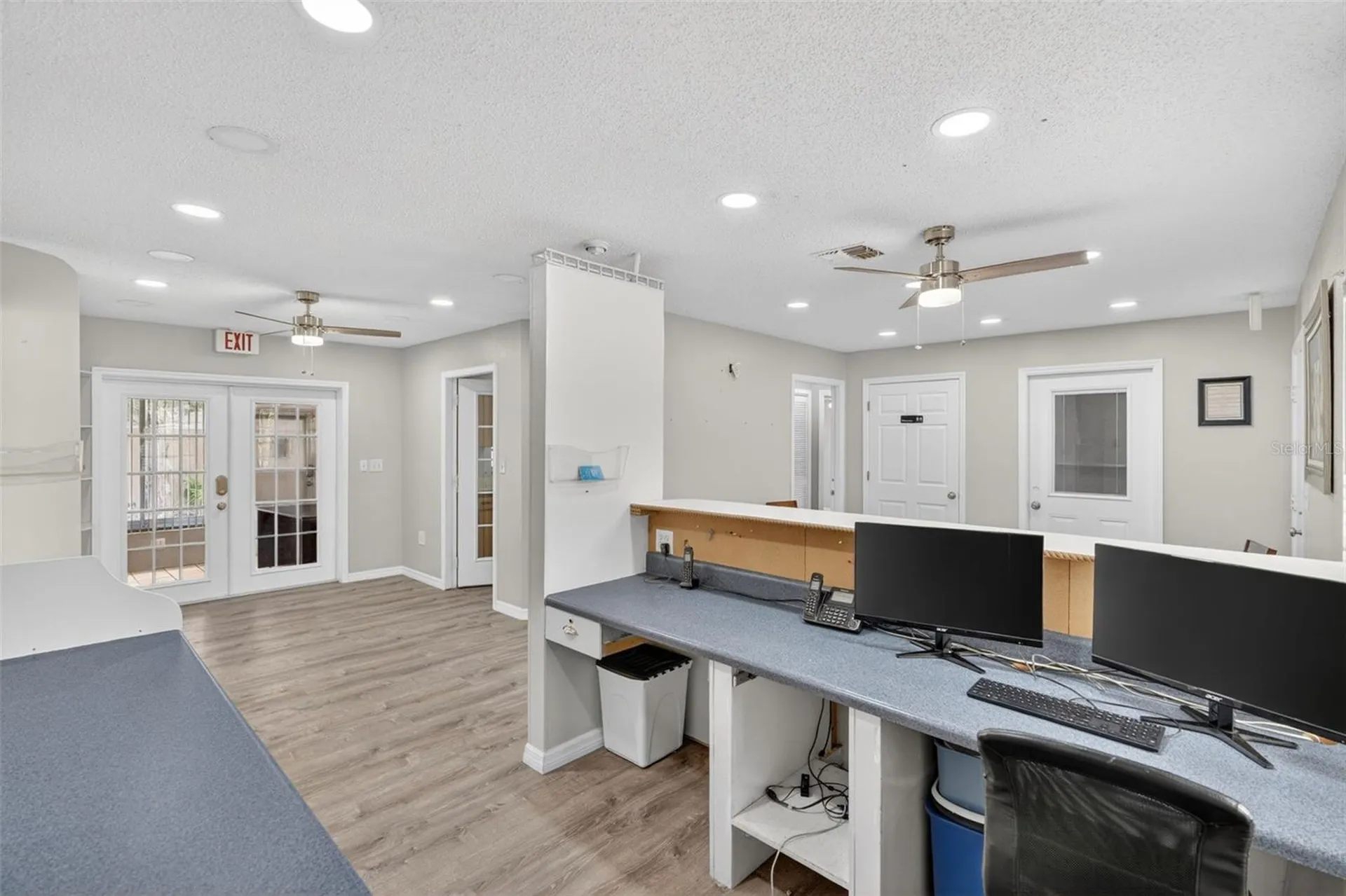 1492 Mariner Boulevard Spring Hill FL 34609