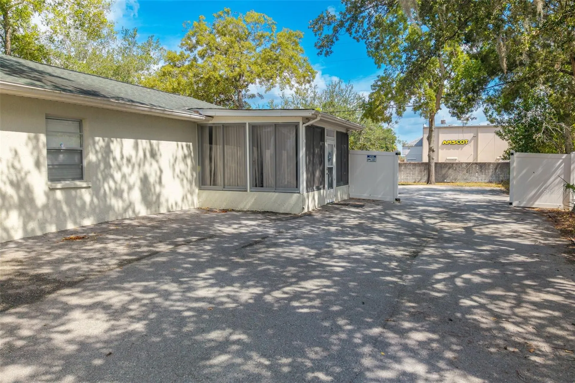 1492 Mariner Boulevard Spring Hill FL 34609