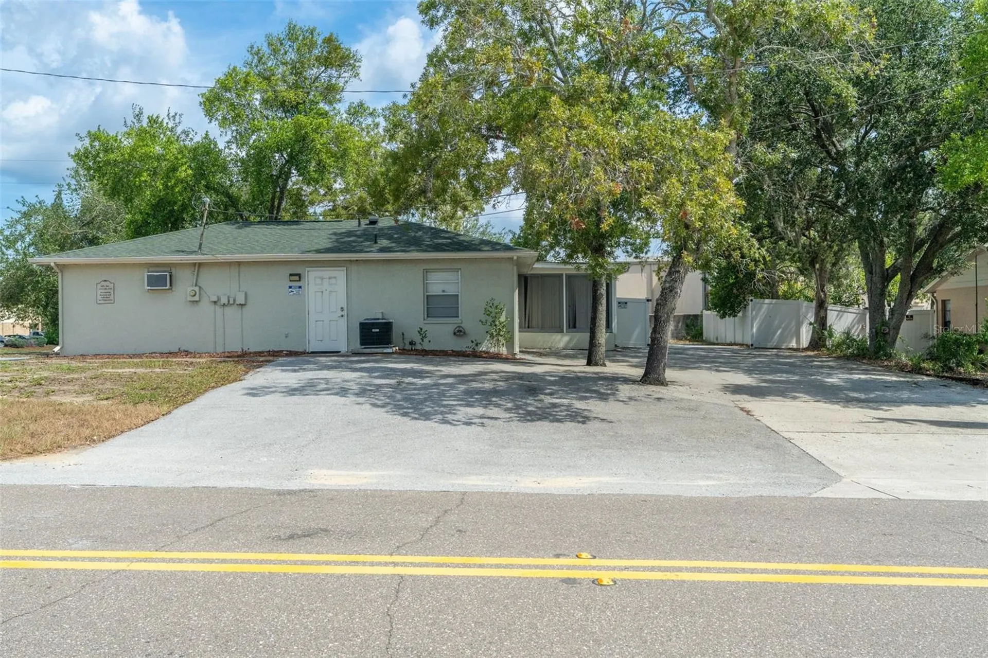 1492 Mariner Boulevard Spring Hill FL 34609