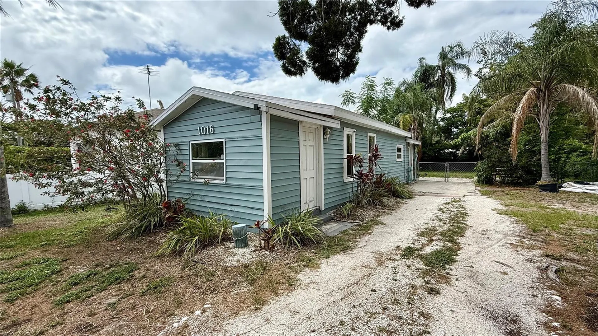 1016 Rosery Road NW Largo FL 33770