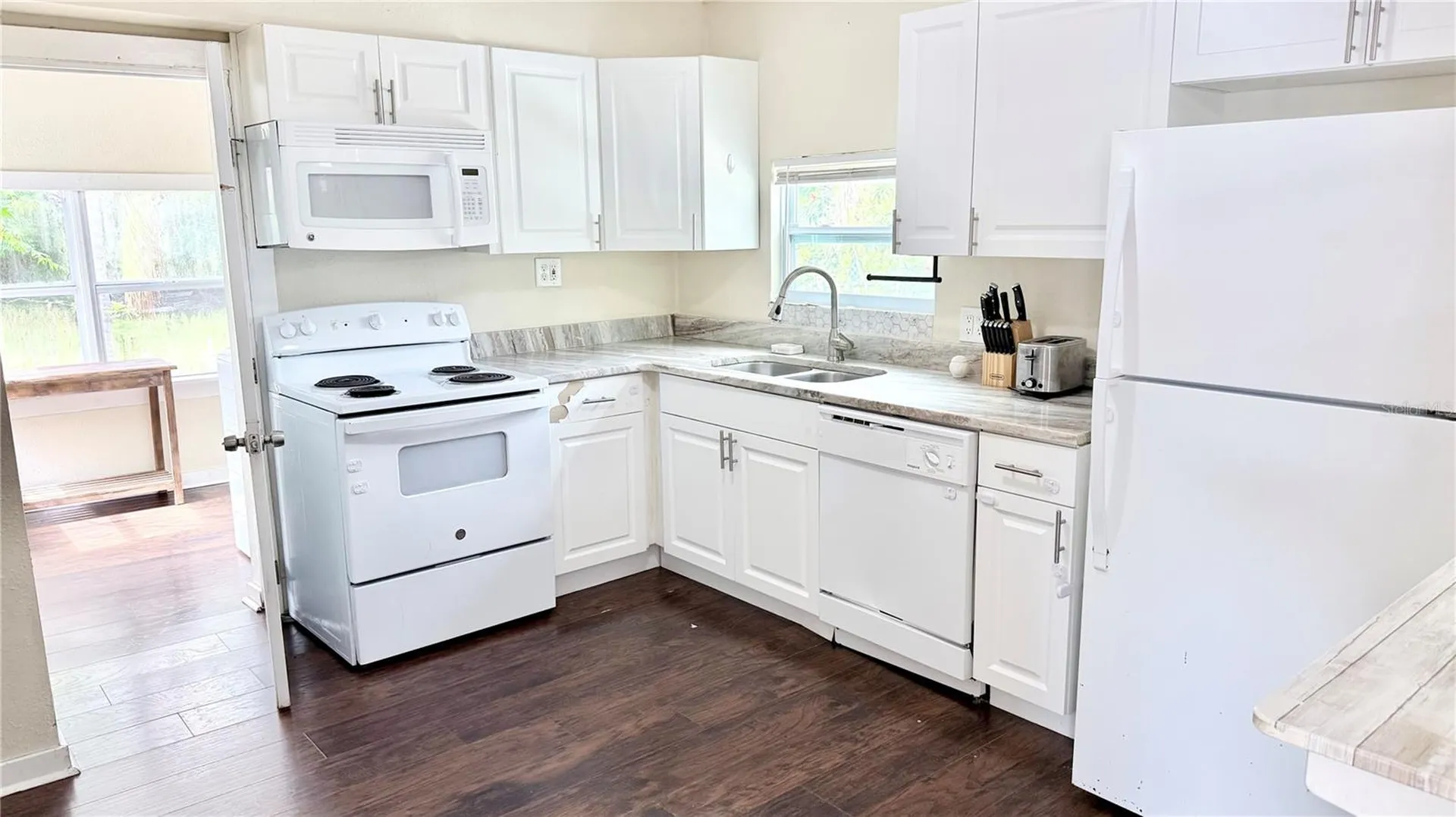 1016 Rosery Road NW Largo FL 33770