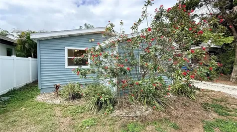 1016 Rosery Road NW Largo FL 33770