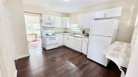 1016 Rosery Road NW Largo FL 33770