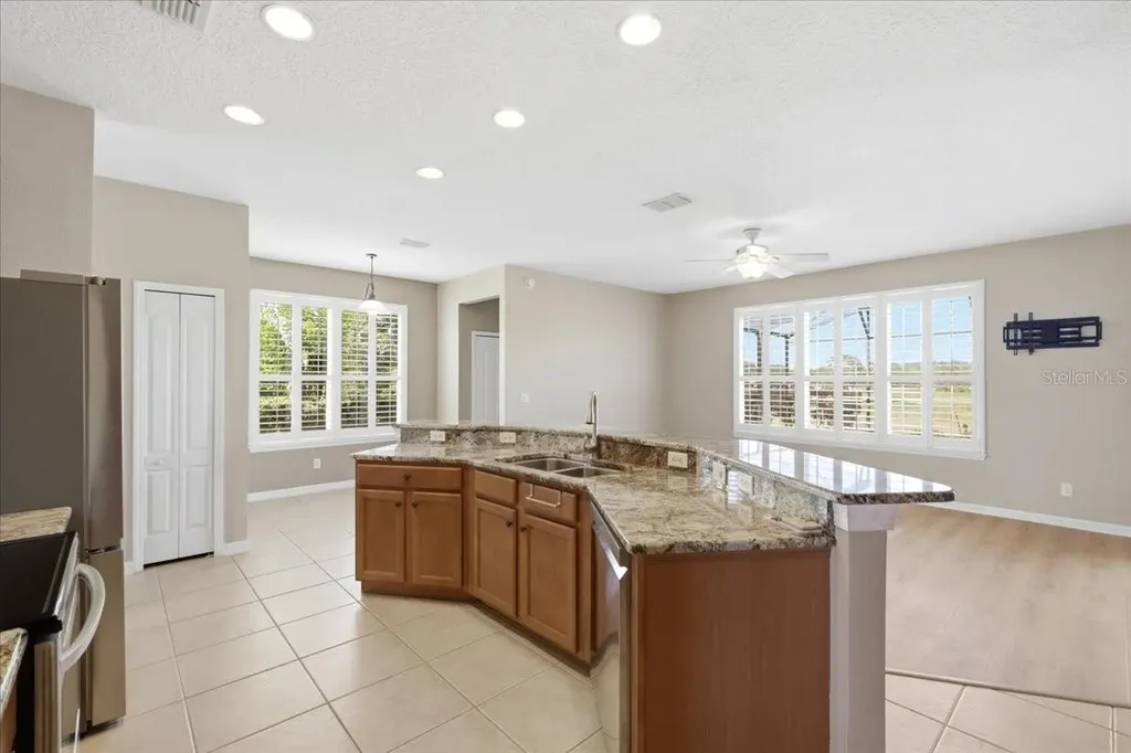 34112 Cordoba Lane Sorrento FL 32776