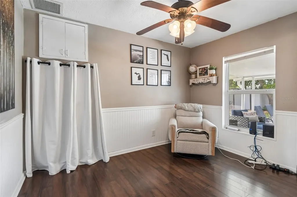 4218 6th Avenue N St Petersburg FL 33713