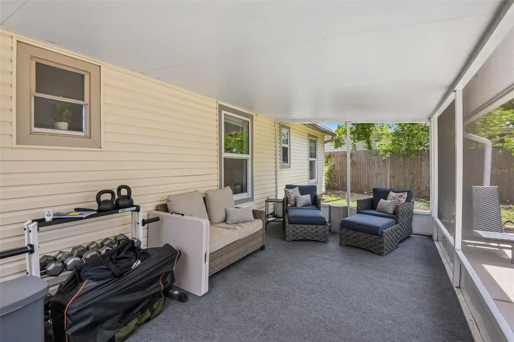 4218 6th Avenue N St Petersburg FL 33713