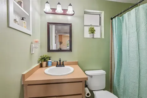 4218 6th Avenue N St Petersburg FL 33713