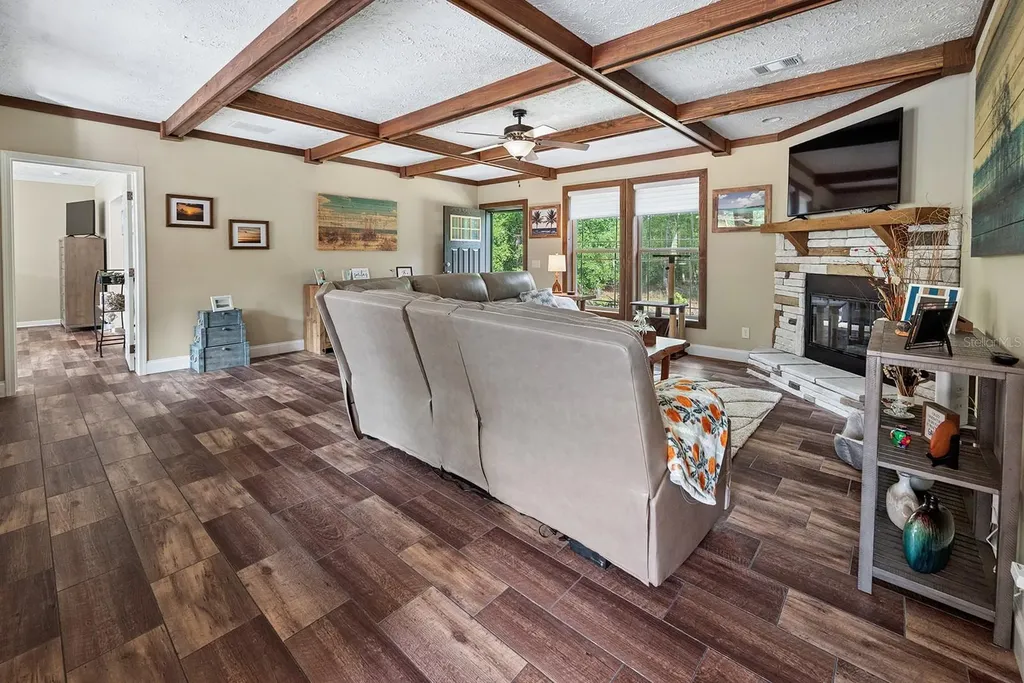 3190 NE 76th Avenue High Springs FL 32643