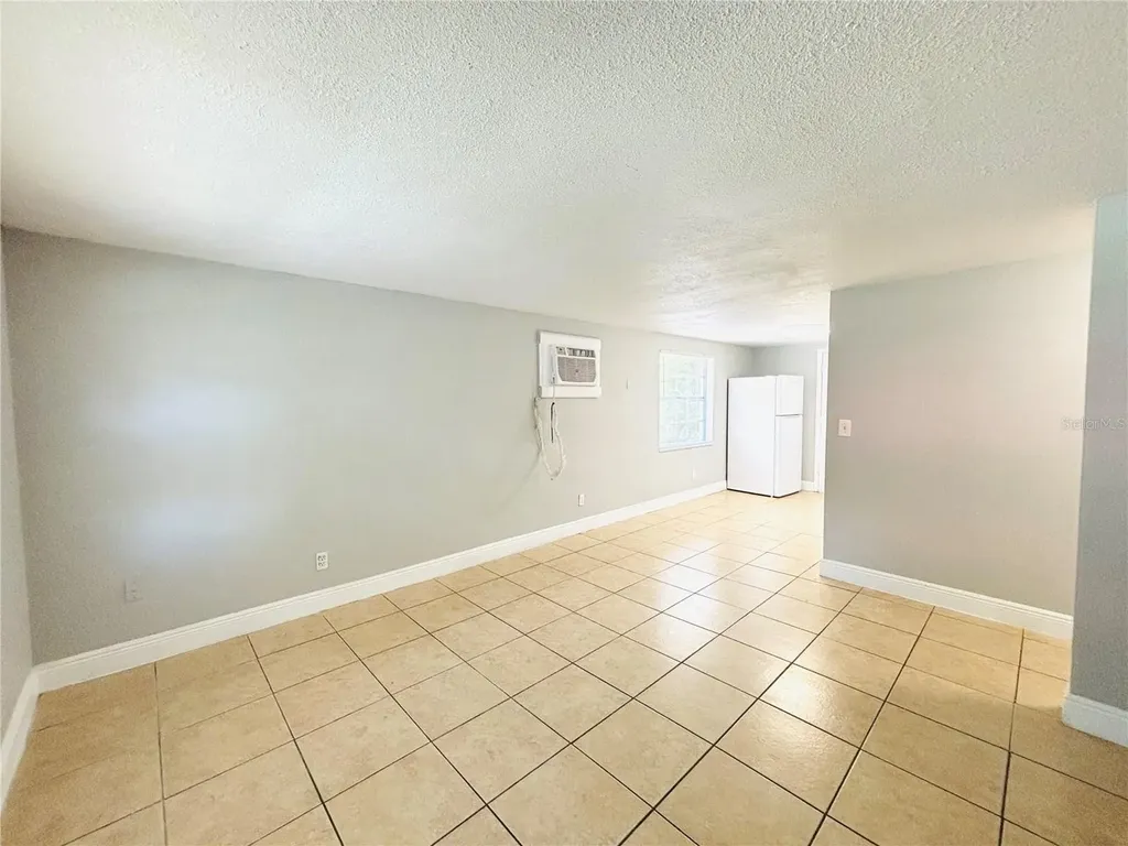 11733 N 12th Street Tampa FL 33612