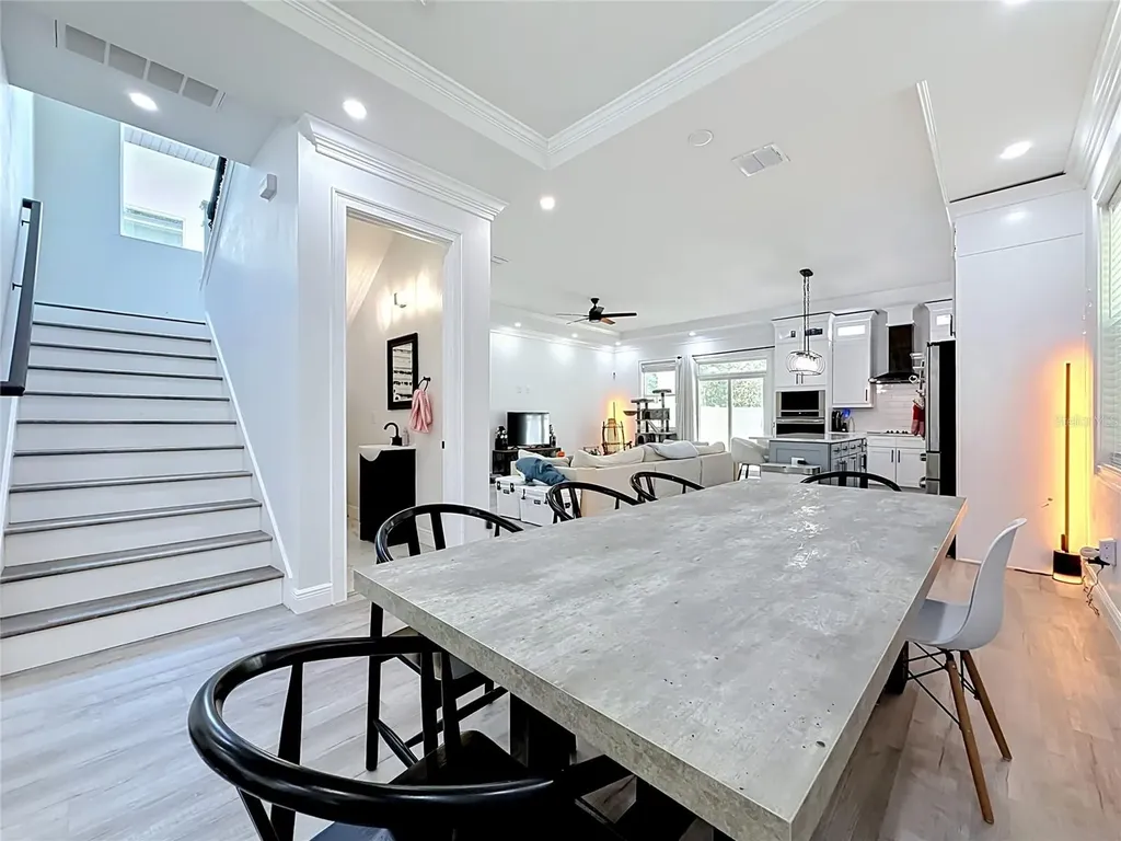 525 Elm Street Safety Harbor FL 34695