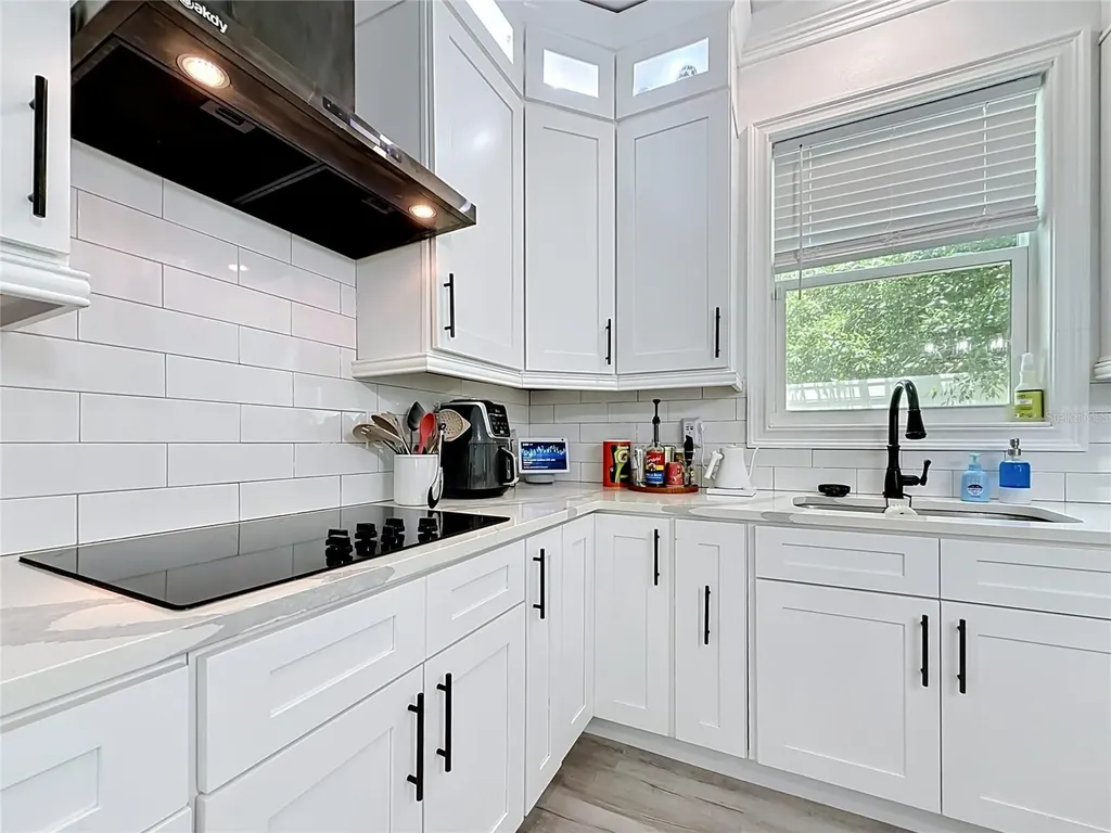 525 Elm Street Safety Harbor FL 34695