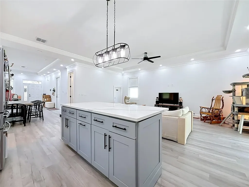 525 Elm Street Safety Harbor FL 34695