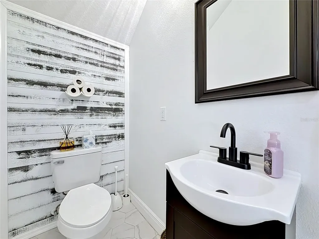 525 Elm Street Safety Harbor FL 34695