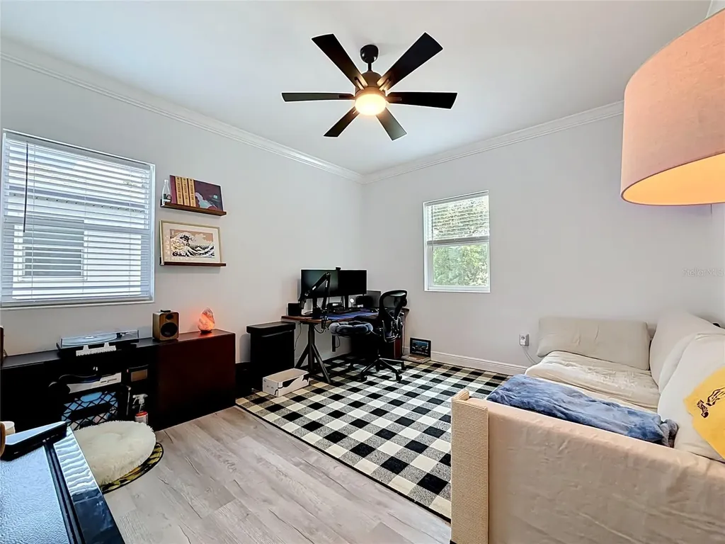 525 Elm Street Safety Harbor FL 34695