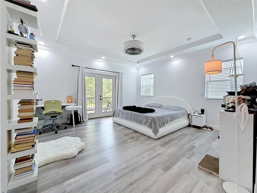 525 Elm Street Safety Harbor FL 34695