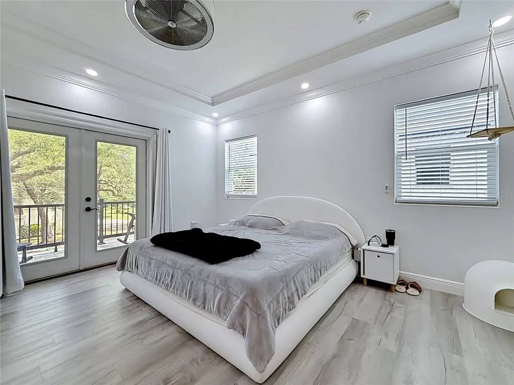 525 Elm Street Safety Harbor FL 34695