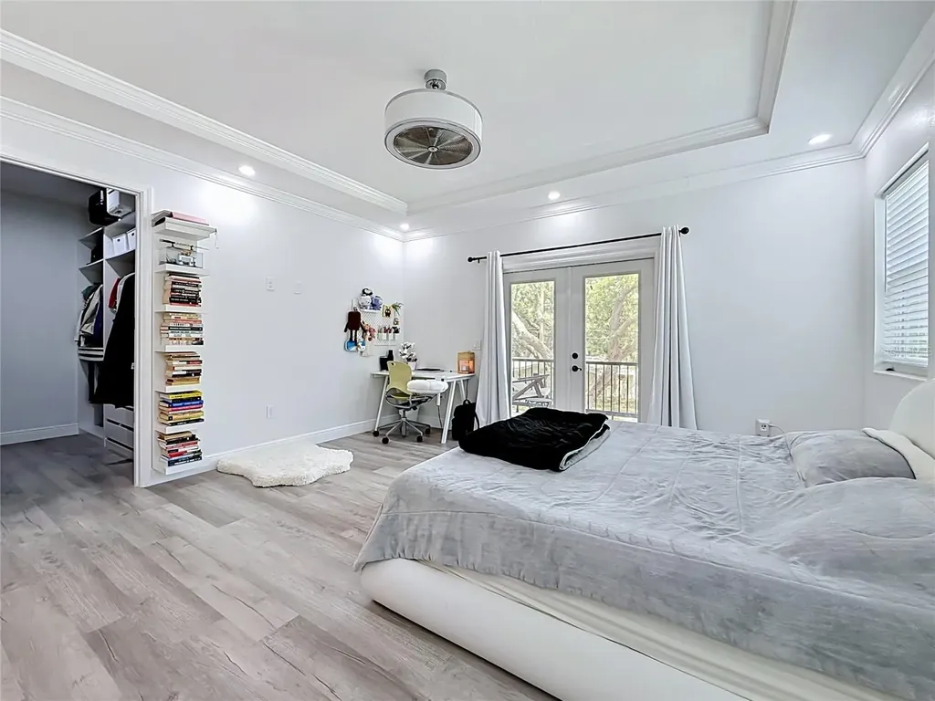 525 Elm Street Safety Harbor FL 34695