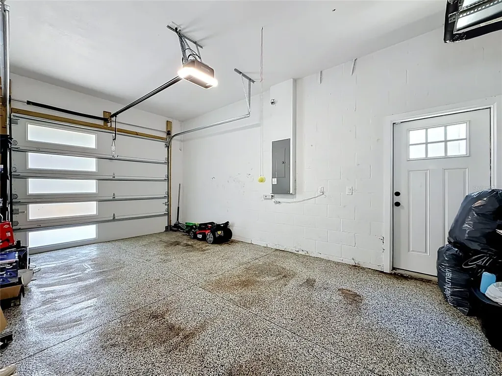 525 Elm Street Safety Harbor FL 34695
