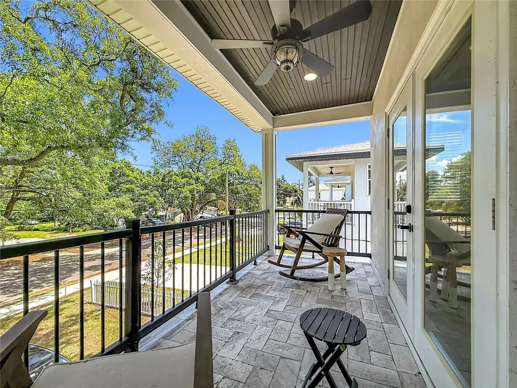 525 Elm Street Safety Harbor FL 34695
