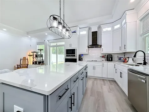525 Elm Street Safety Harbor FL 34695