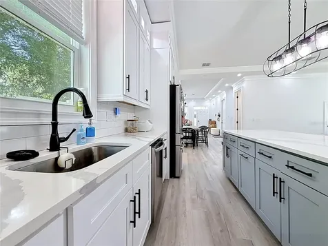 525 Elm Street Safety Harbor FL 34695