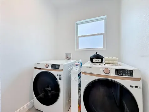 525 Elm Street Safety Harbor FL 34695