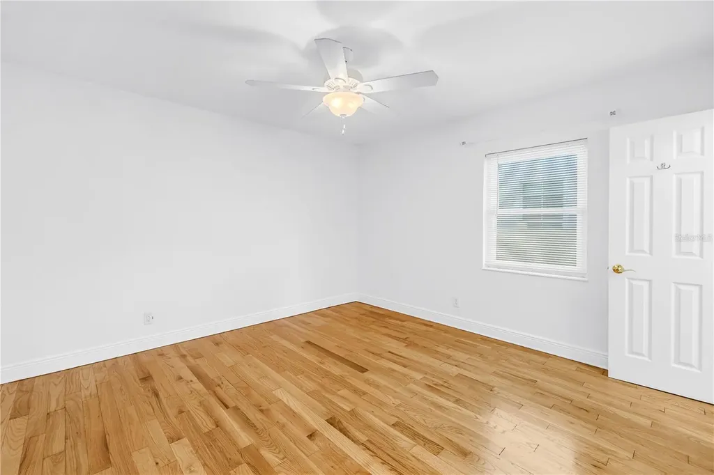 348 11th Avenue NE St Petersburg FL 33701