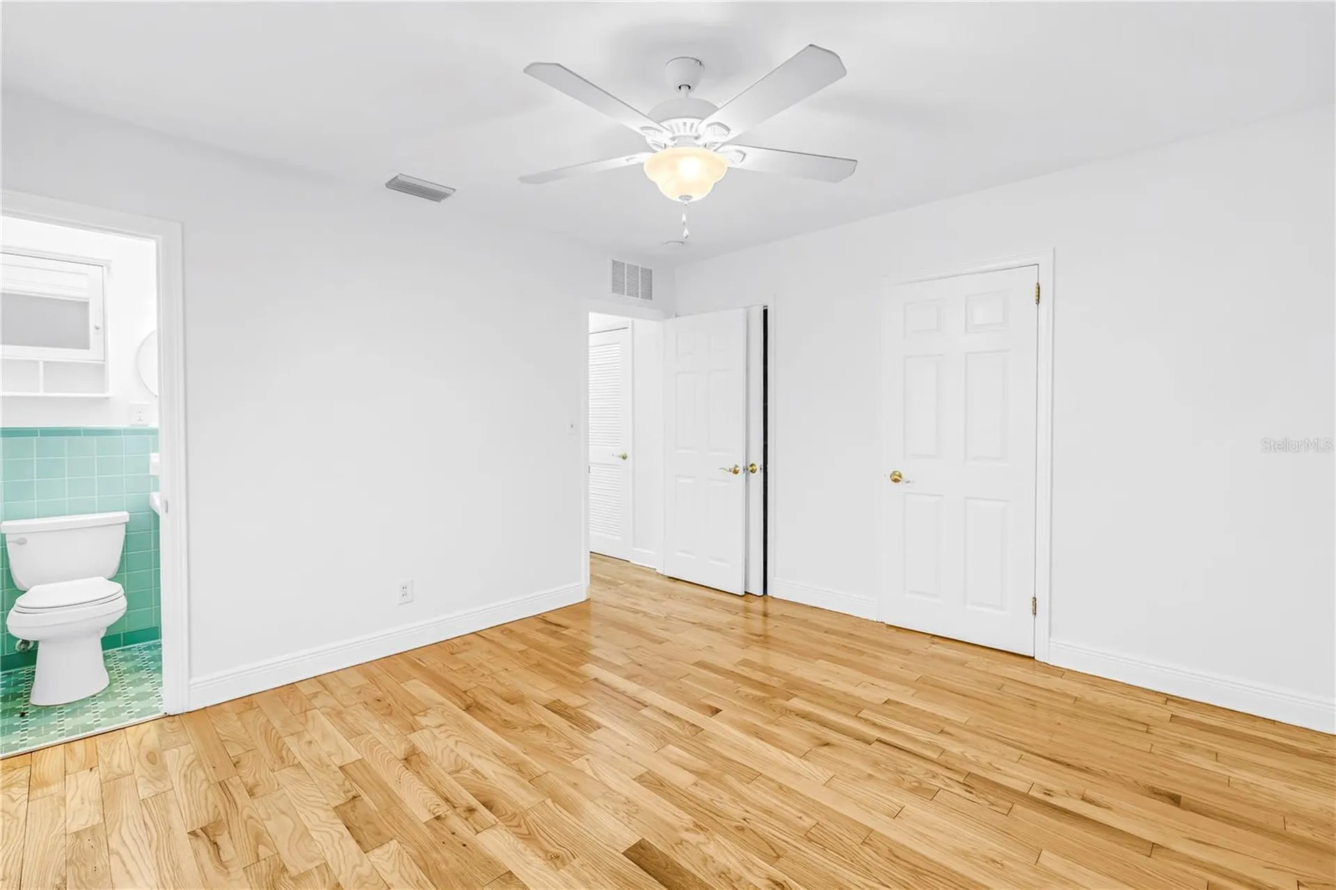 348 11th Avenue NE St Petersburg FL 33701