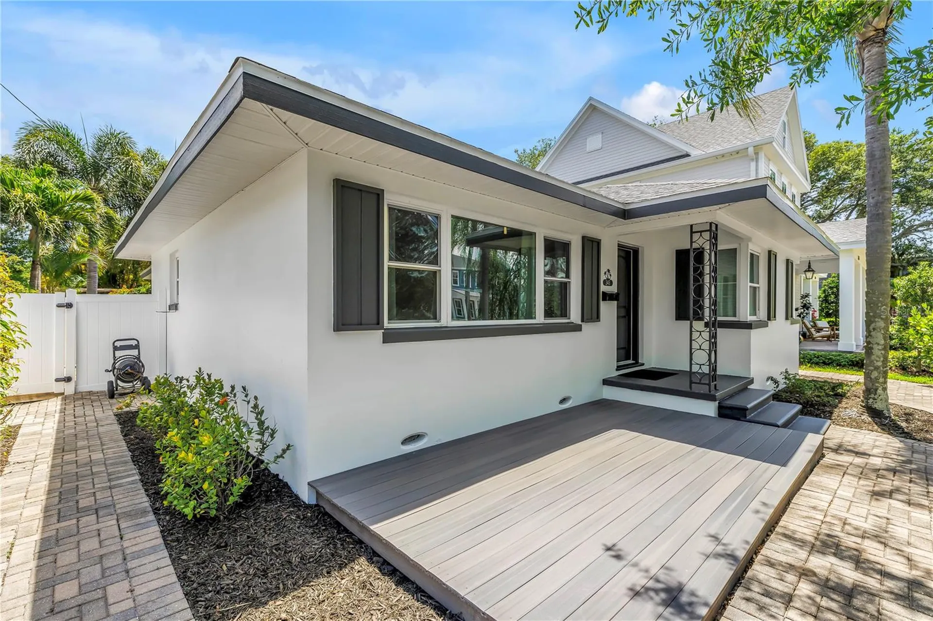 348 11th Avenue NE St Petersburg FL 33701