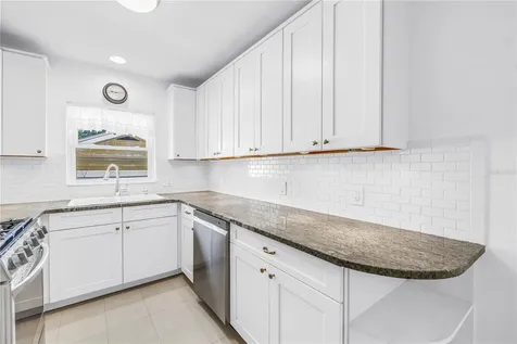 348 11th Avenue NE St Petersburg FL 33701