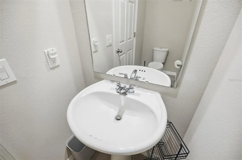 412 Legacy Loop Davenport FL 33896