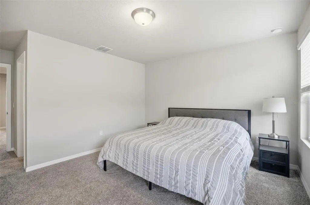 412 Legacy Loop Davenport FL 33896