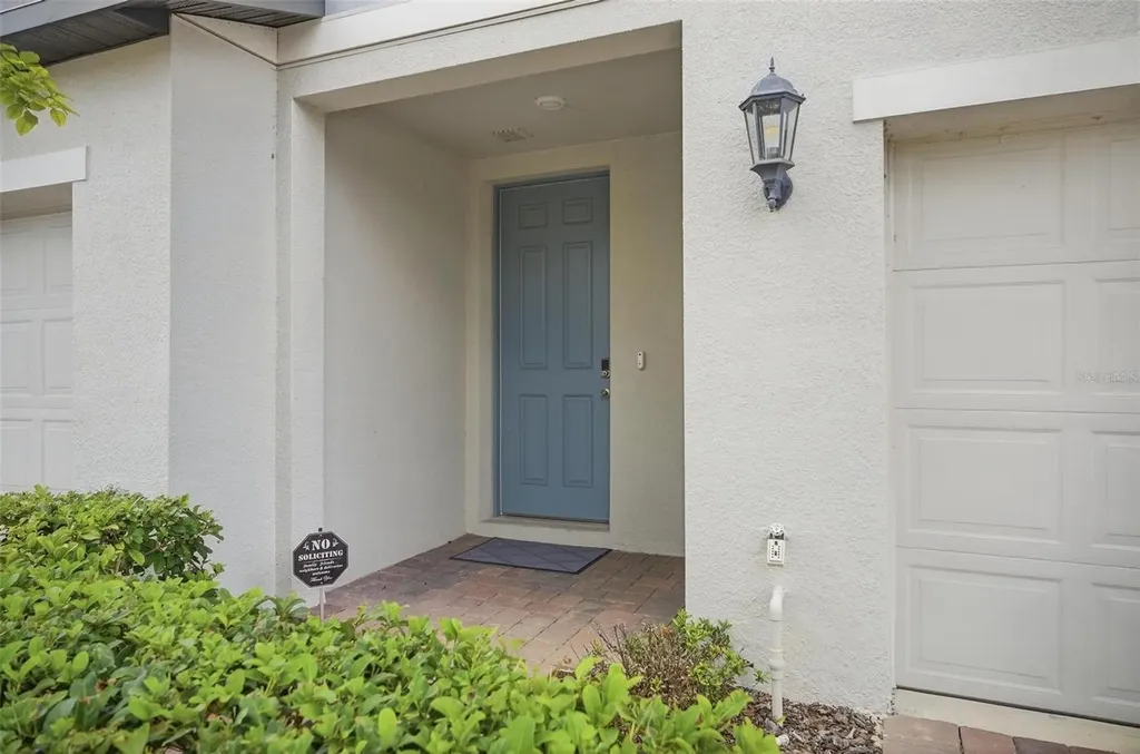 412 Legacy Loop Davenport FL 33896