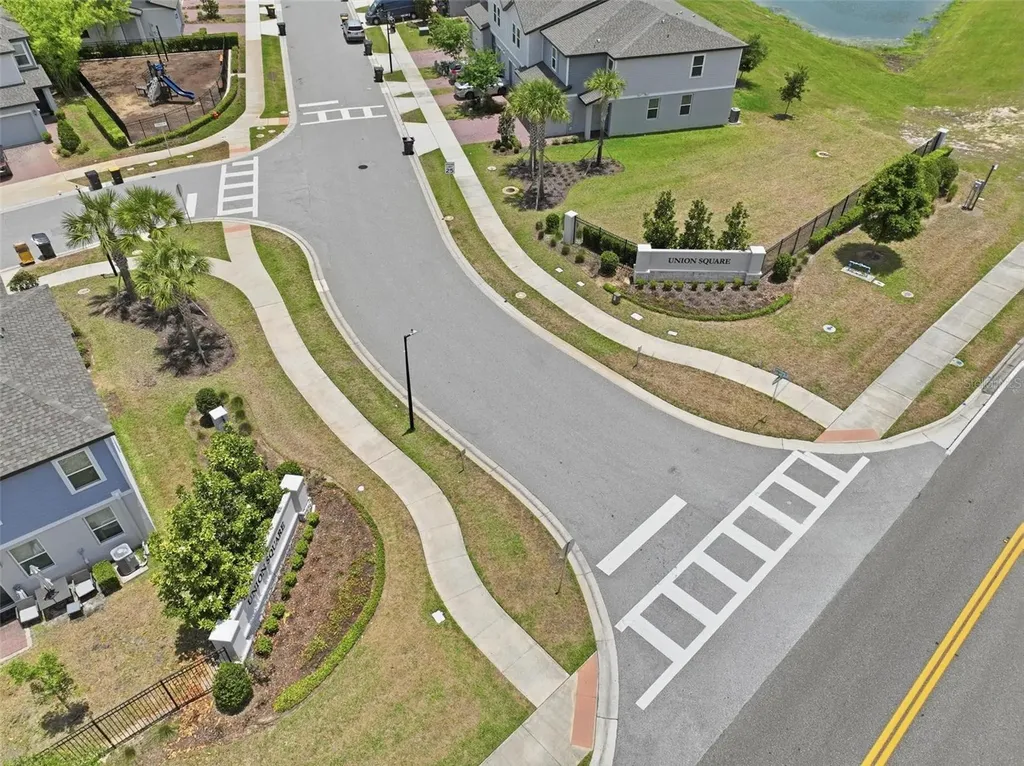 412 Legacy Loop Davenport FL 33896