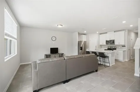 412 Legacy Loop Davenport FL 33896