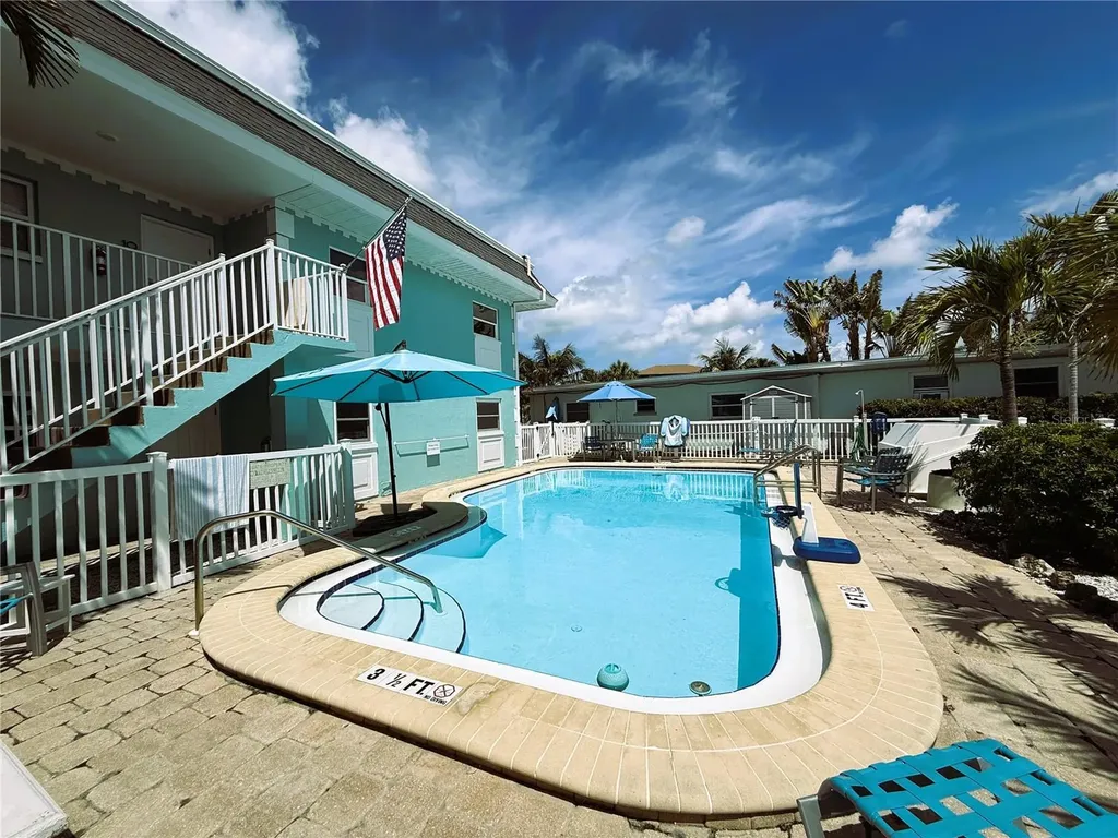 11440 1st Street E Treasure Island FL 33706