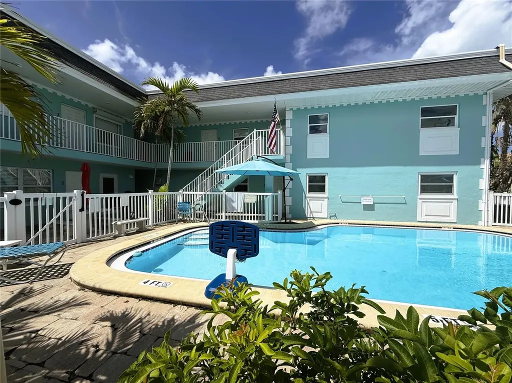 11440 1st Street E Treasure Island FL 33706