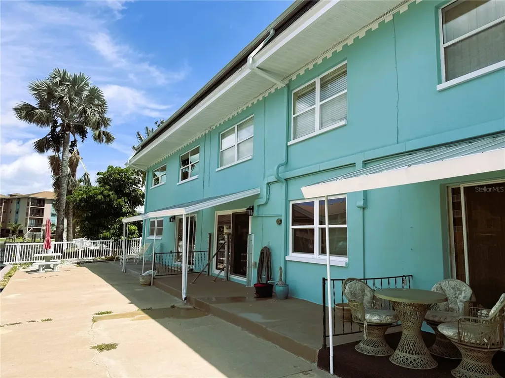 11440 1st Street E Treasure Island FL 33706