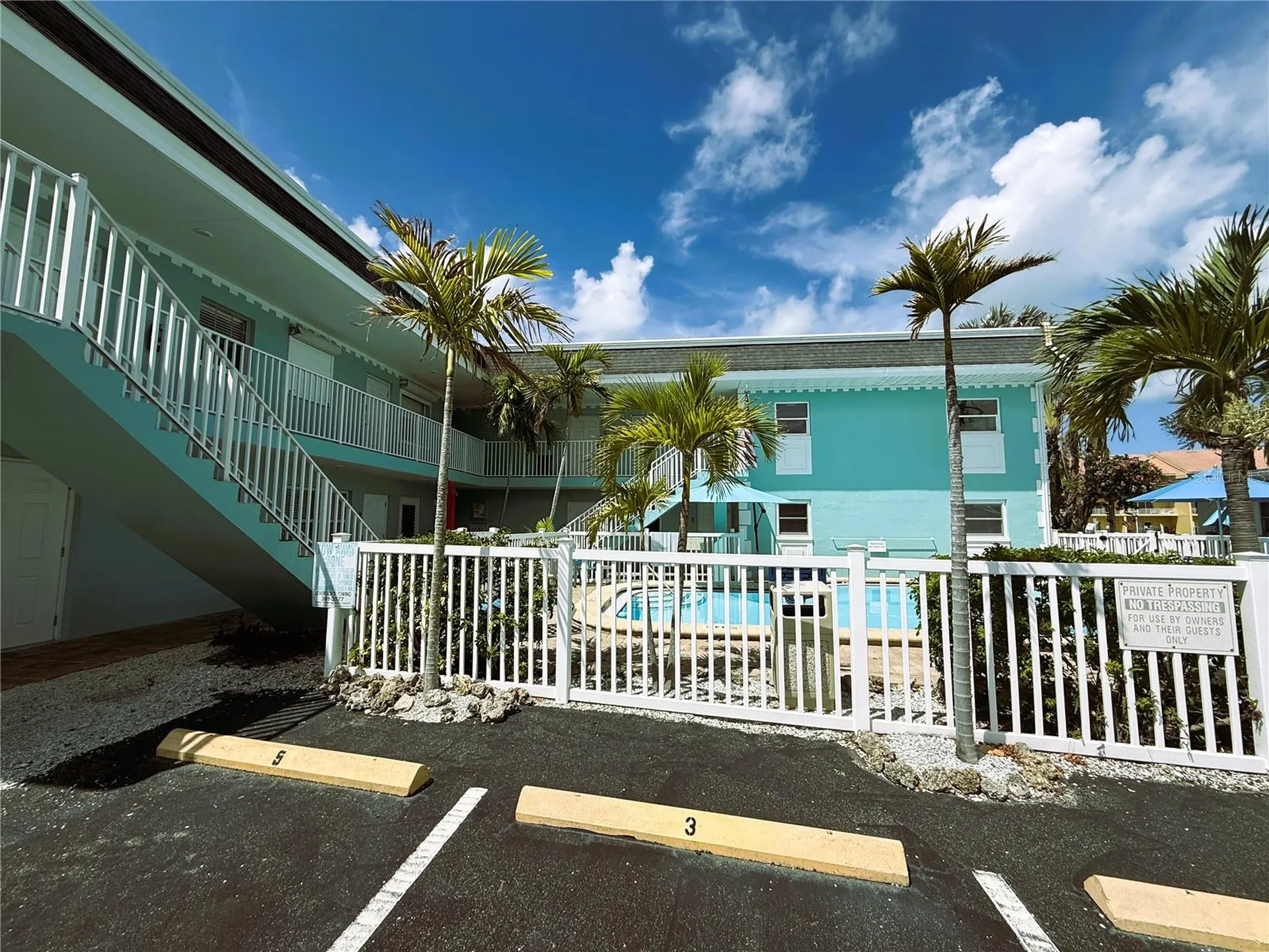 11440 1st Street E Treasure Island FL 33706