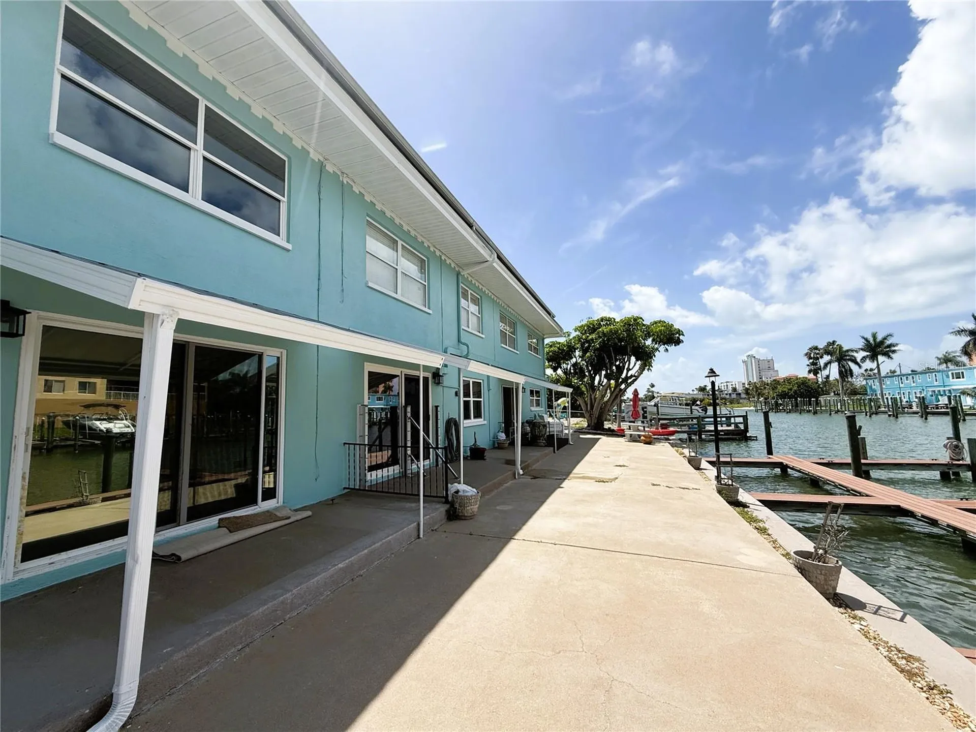 11440 1st Street E Treasure Island FL 33706