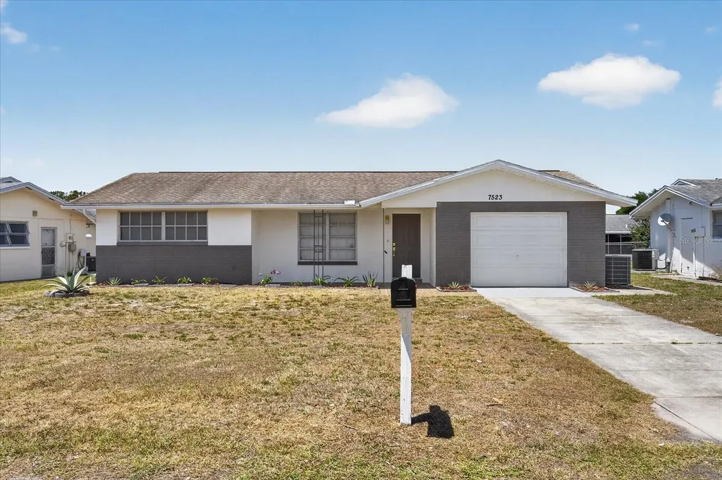 7523 Briarwood Drive Port Richey FL 34668