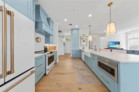 208 Wimbledon Circle Lake Mary FL 32746