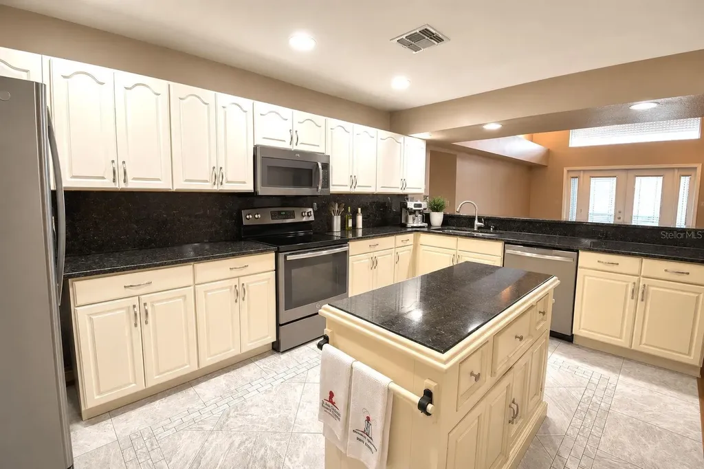 659 Sierra Circle Davenport FL 33837