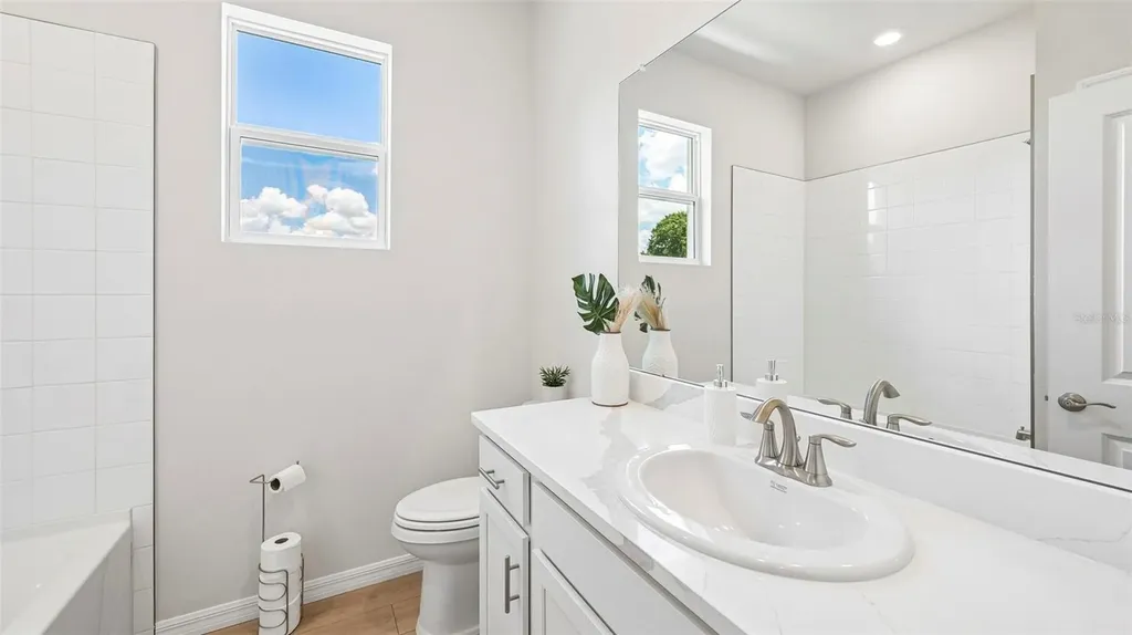 18351 Tavernside Trail Lakewood Ranch FL 34211