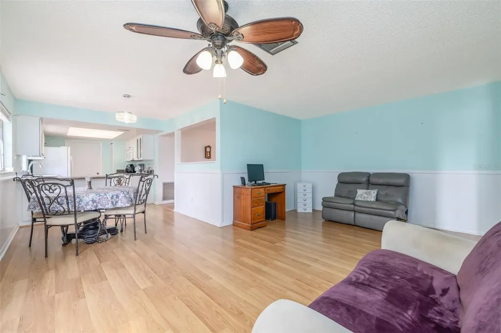 1987 S Old Mill Drive Deltona FL 32725