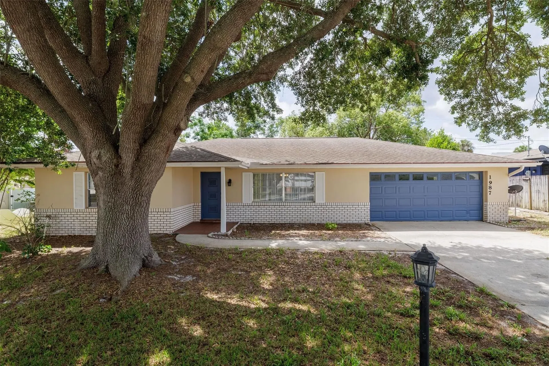 1987 S Old Mill Drive Deltona FL 32725