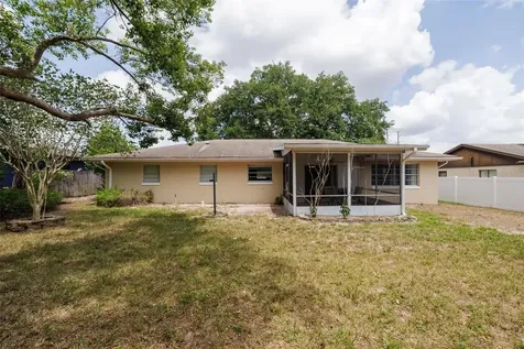 1987 S Old Mill Drive Deltona FL 32725