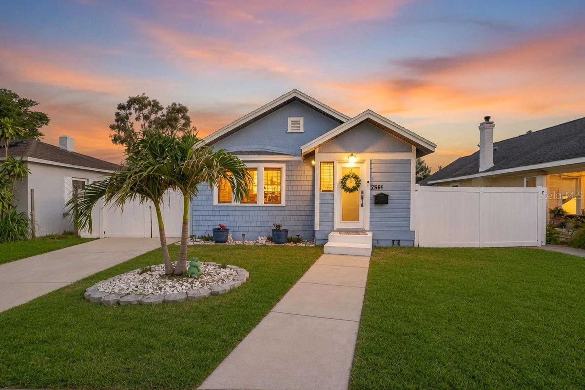 2561 13th Avenue N St Petersburg FL 33713