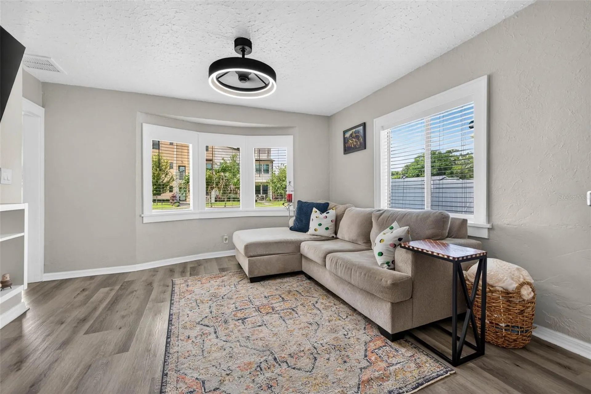 2561 13th Avenue N St Petersburg FL 33713